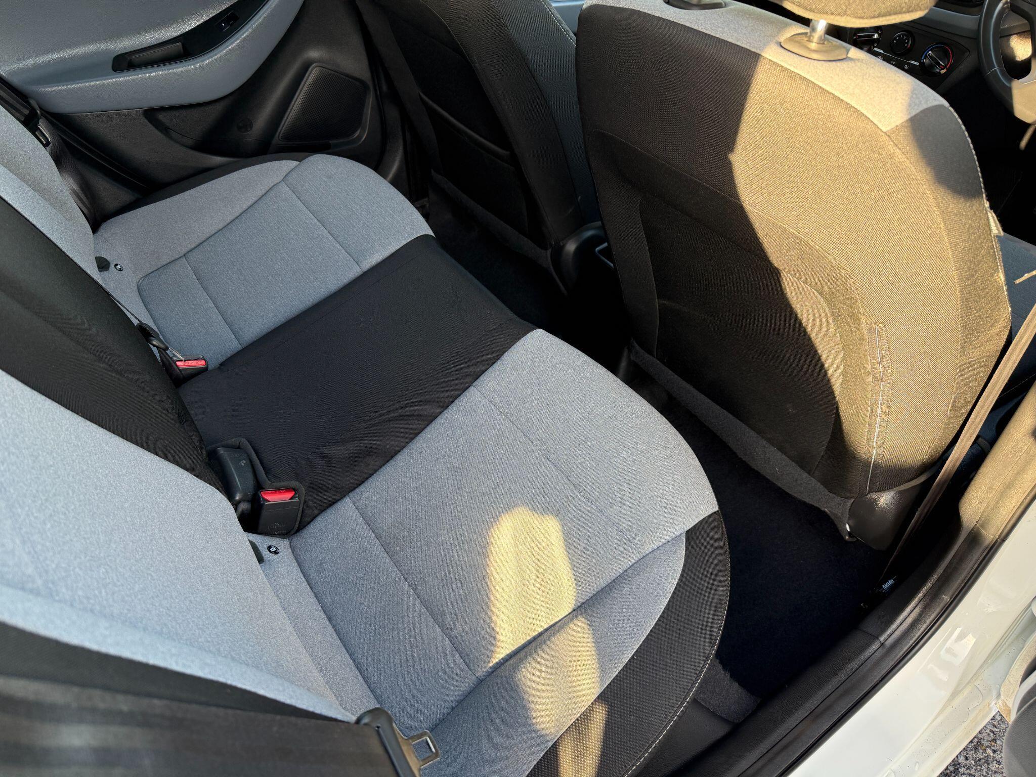 Hyundai i20 - Image 40