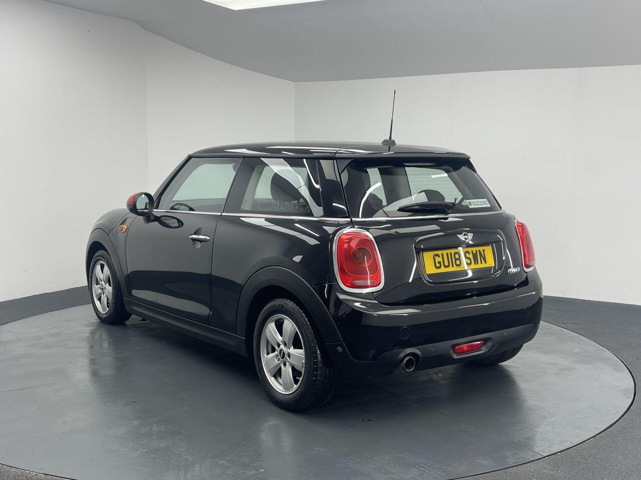 MINI Hatch - Image 8