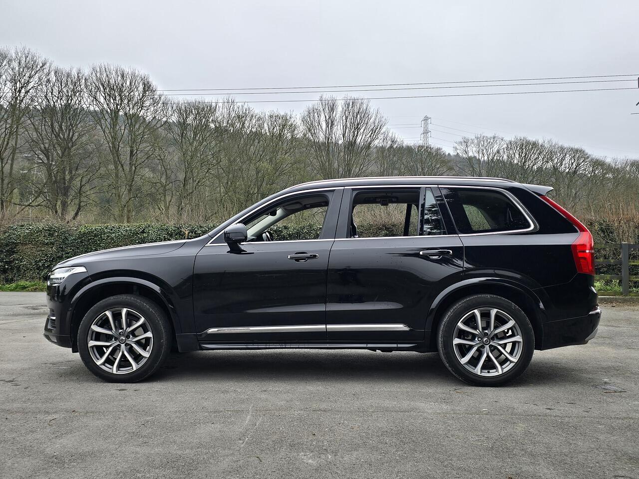 Volvo XC90 - Image 21