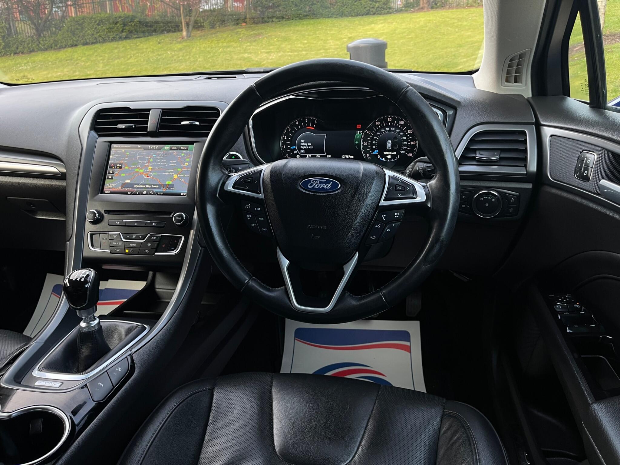 Ford Mondeo - Image 36