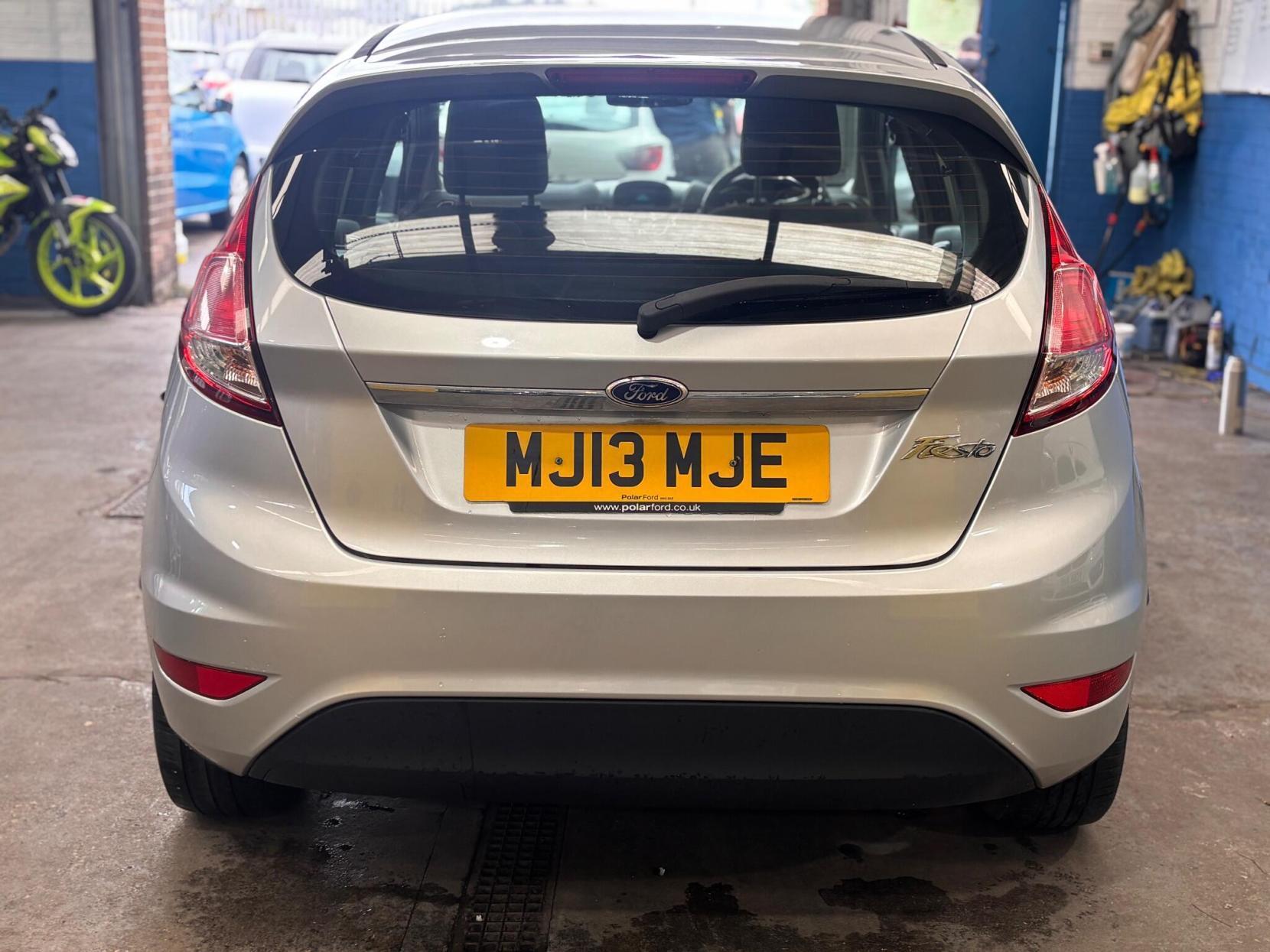 Ford Fiesta - Image 17