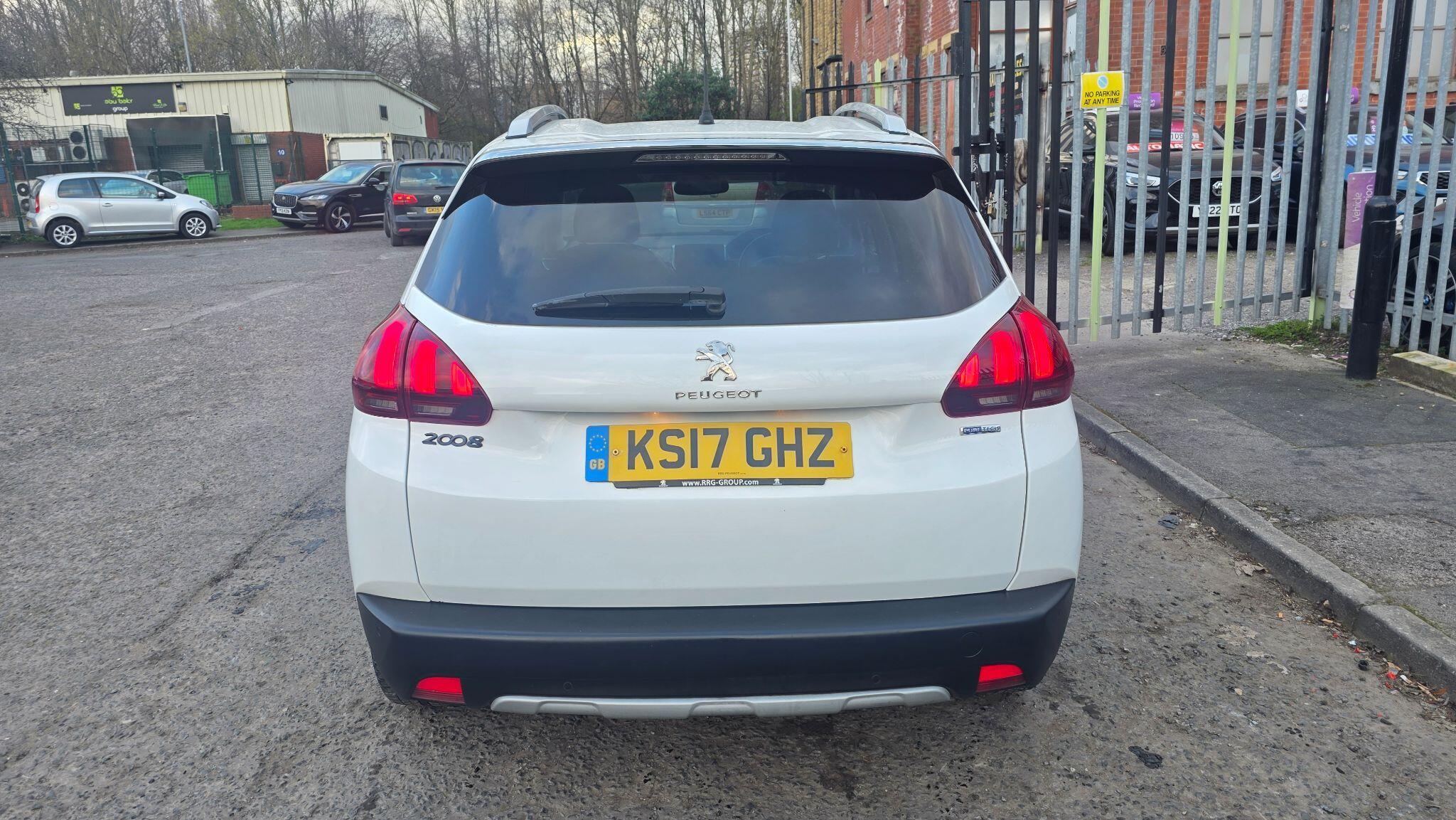 Peugeot 2008 - Image 16