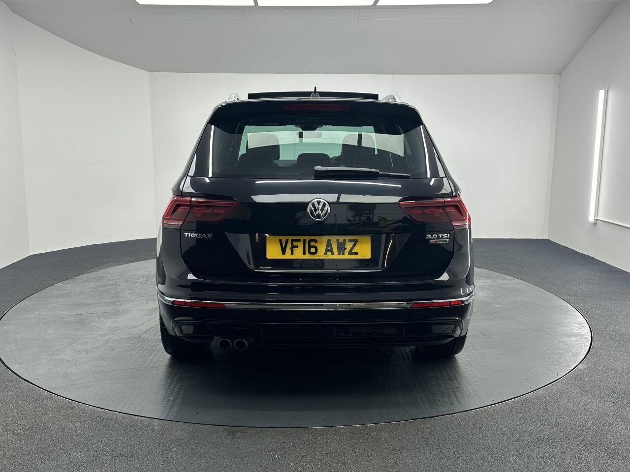 Volkswagen Tiguan - Image 9