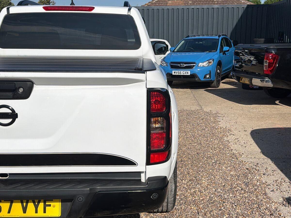 Nissan NAVARA - Image 15