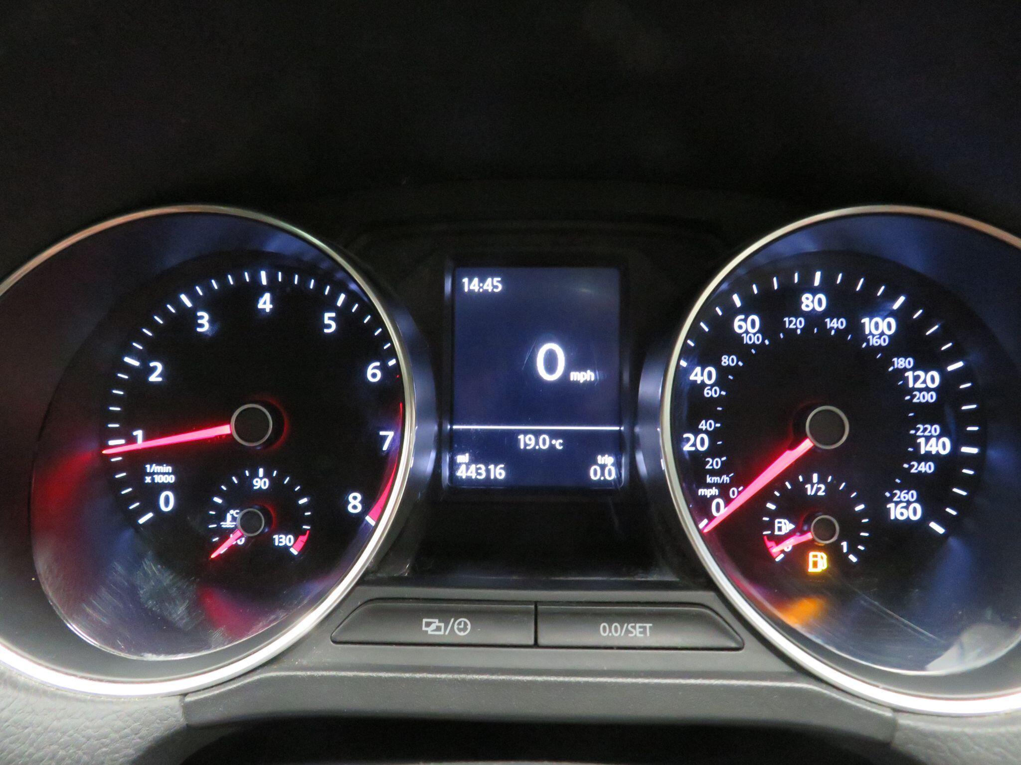 Volkswagen Polo - Image 16