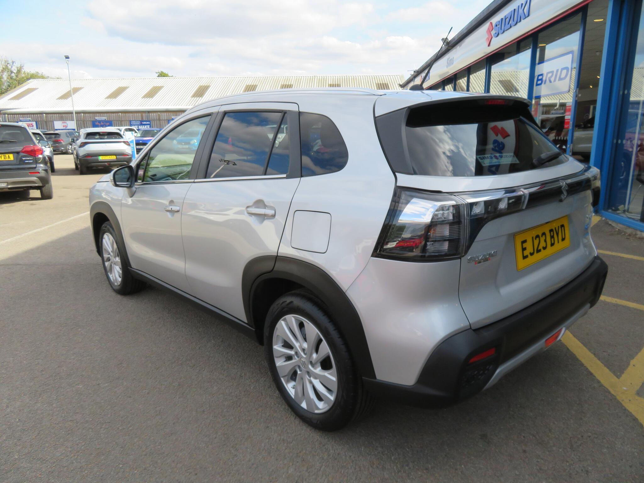 Suzuki S-Cross - Image 6