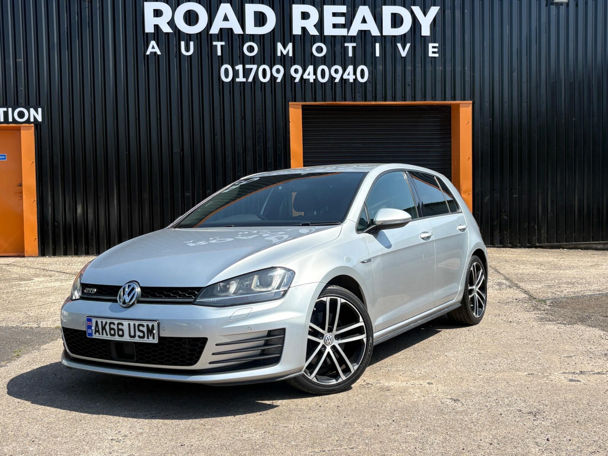 Volkswagen Golf - Image 8