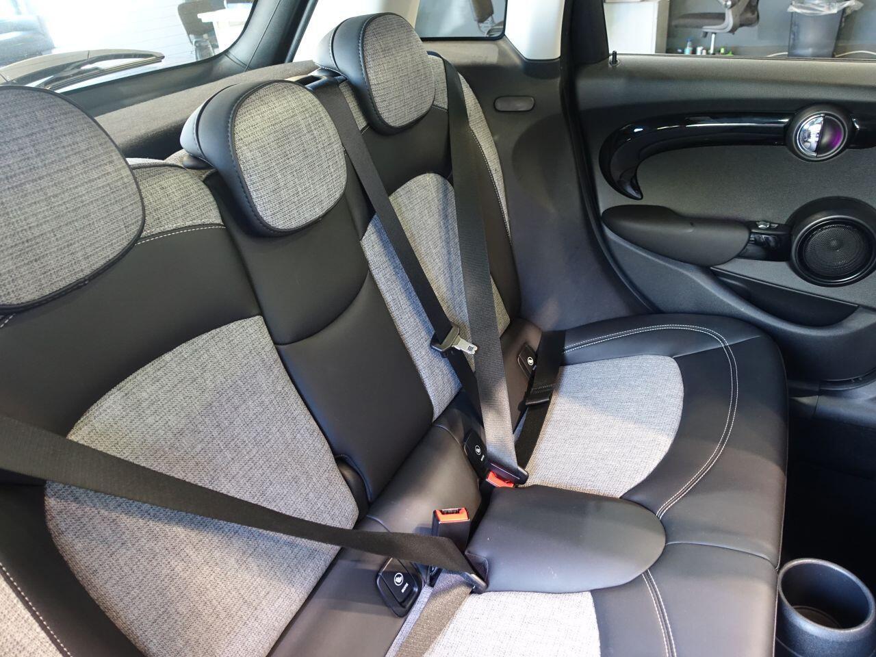 MINI Hatch - Image 16