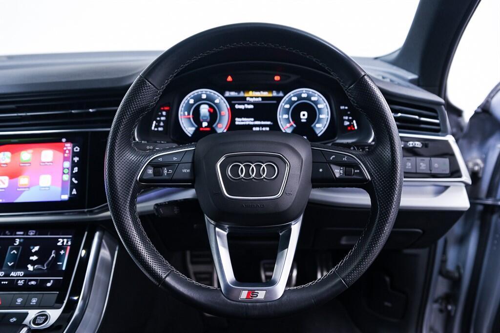 Audi Q7 - Image 24