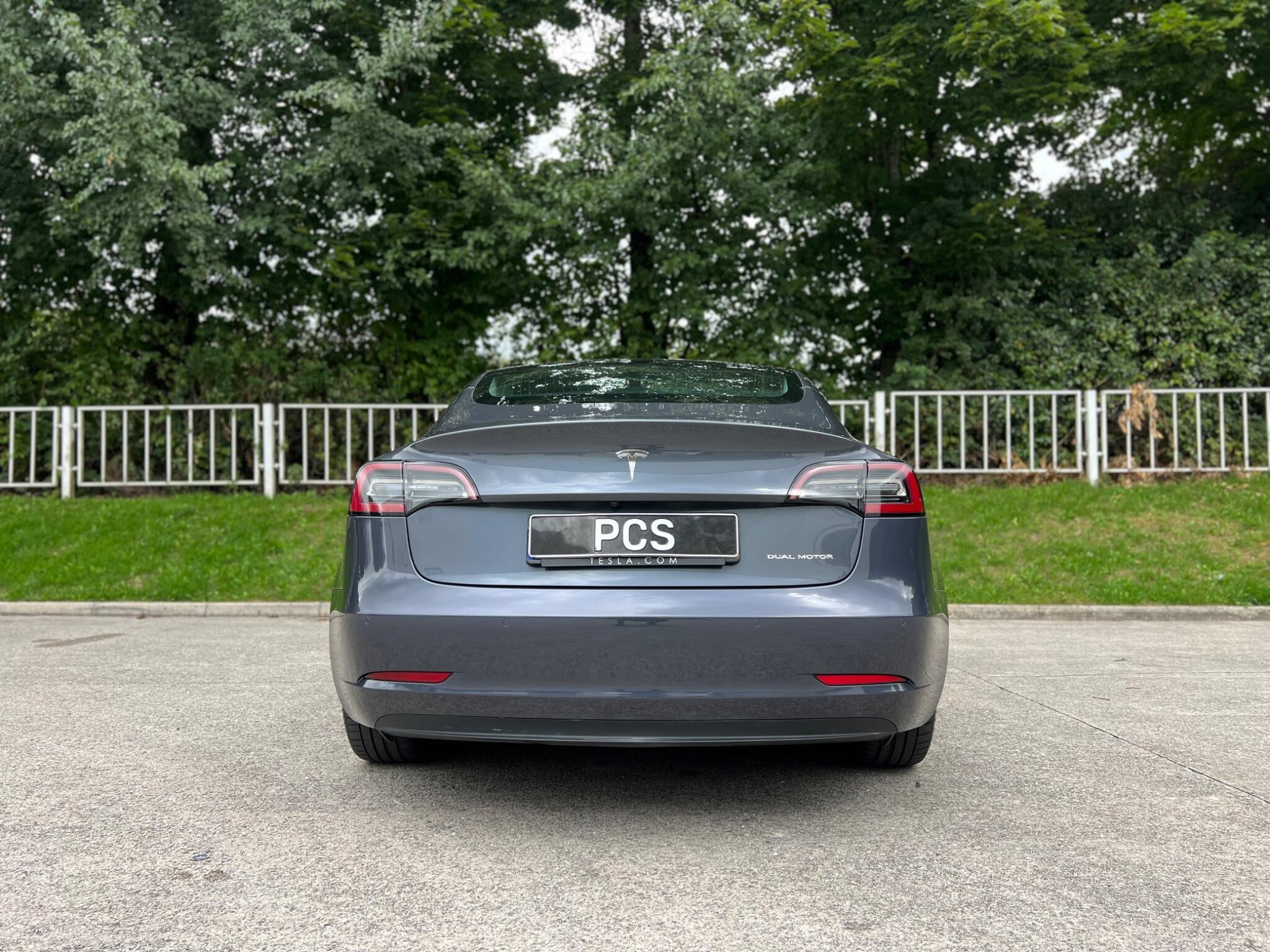 Tesla Model 3 - Image 7