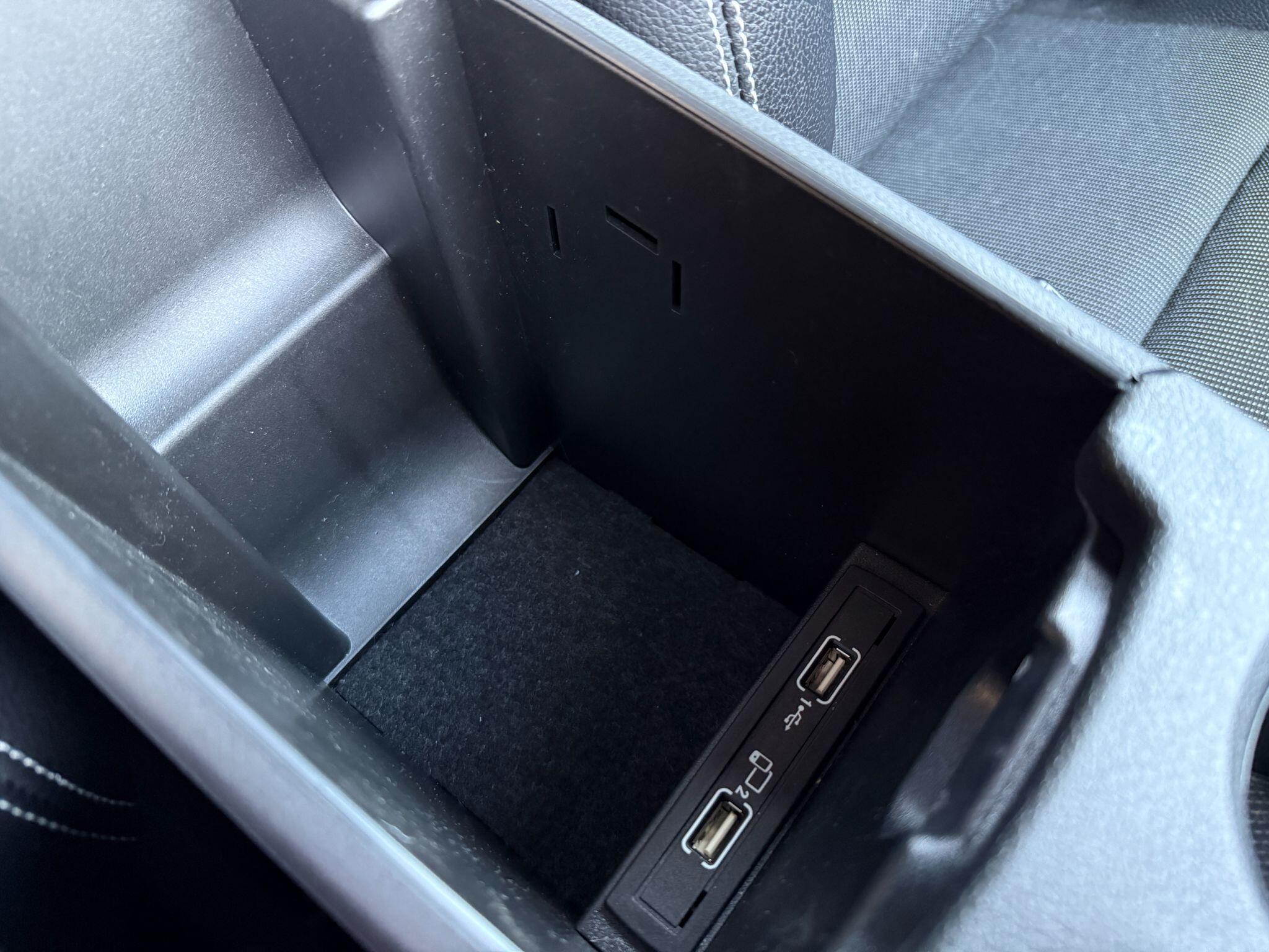 Mercedes B Class - Image 66