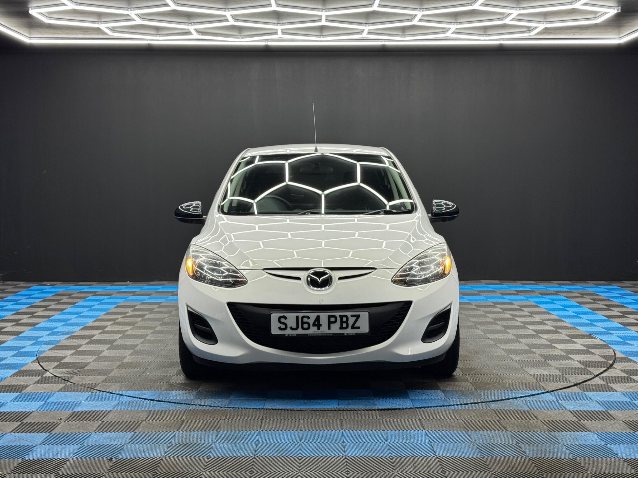 Mazda MAZDA2 - Image 2