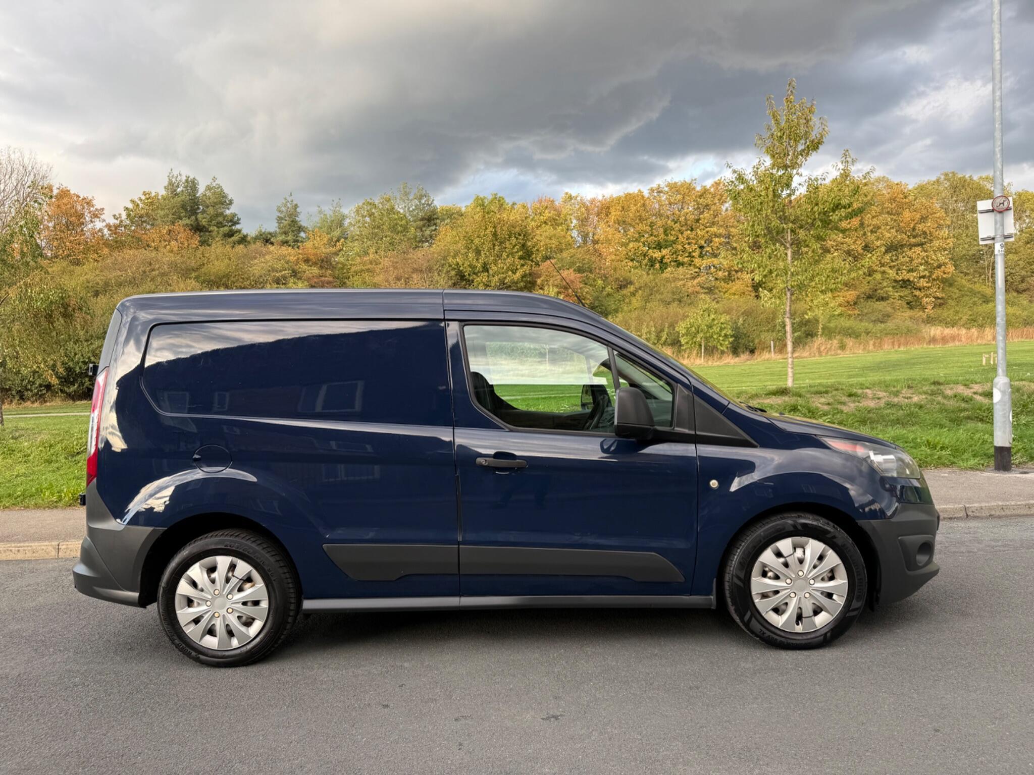 Ford Transit Connect - Image 2