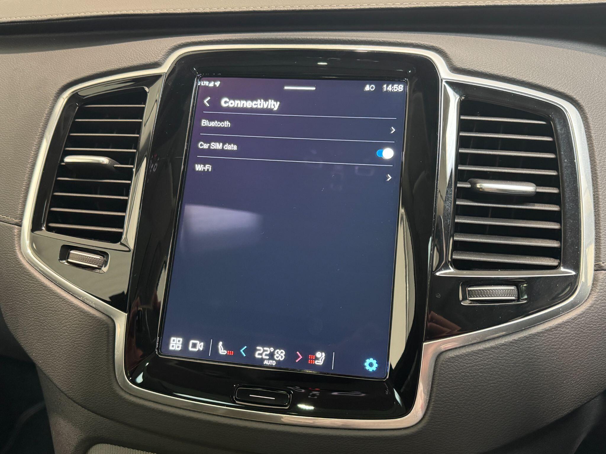 Volvo XC90 - Image 38