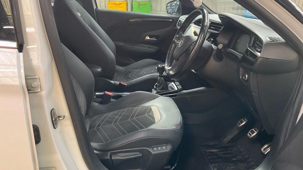 Vauxhall Corsa - Image 9
