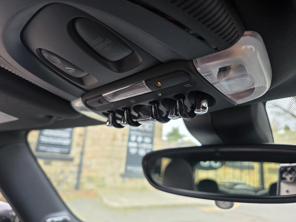 MINI Hatch - Image 62