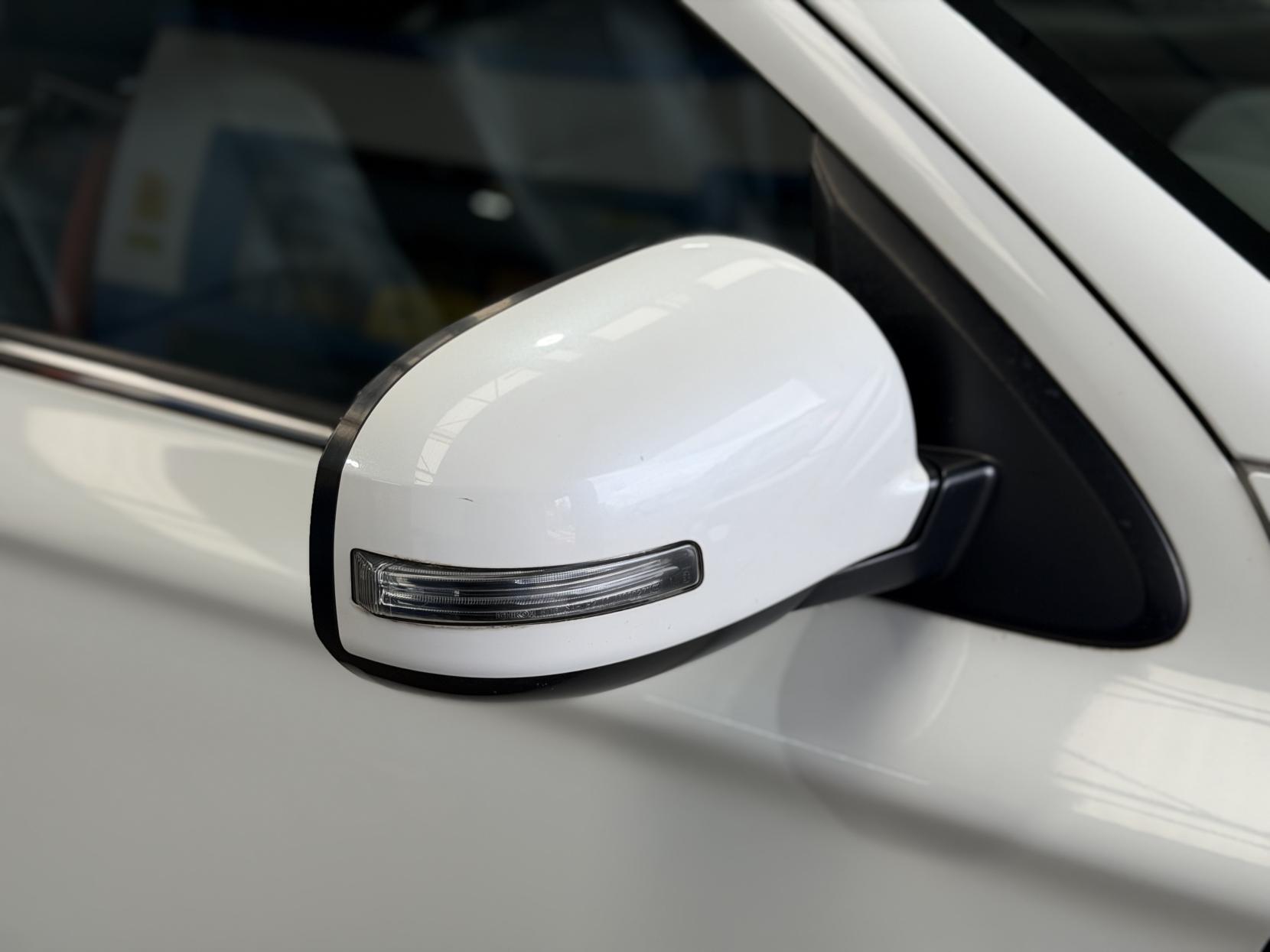 Mitsubishi Outlander - Image 11