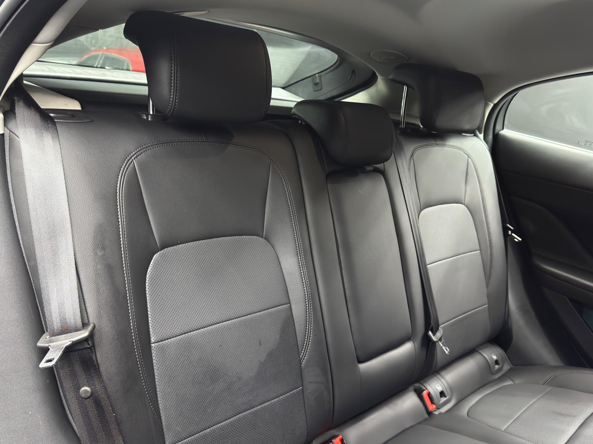 Jaguar I-Pace - Image 17