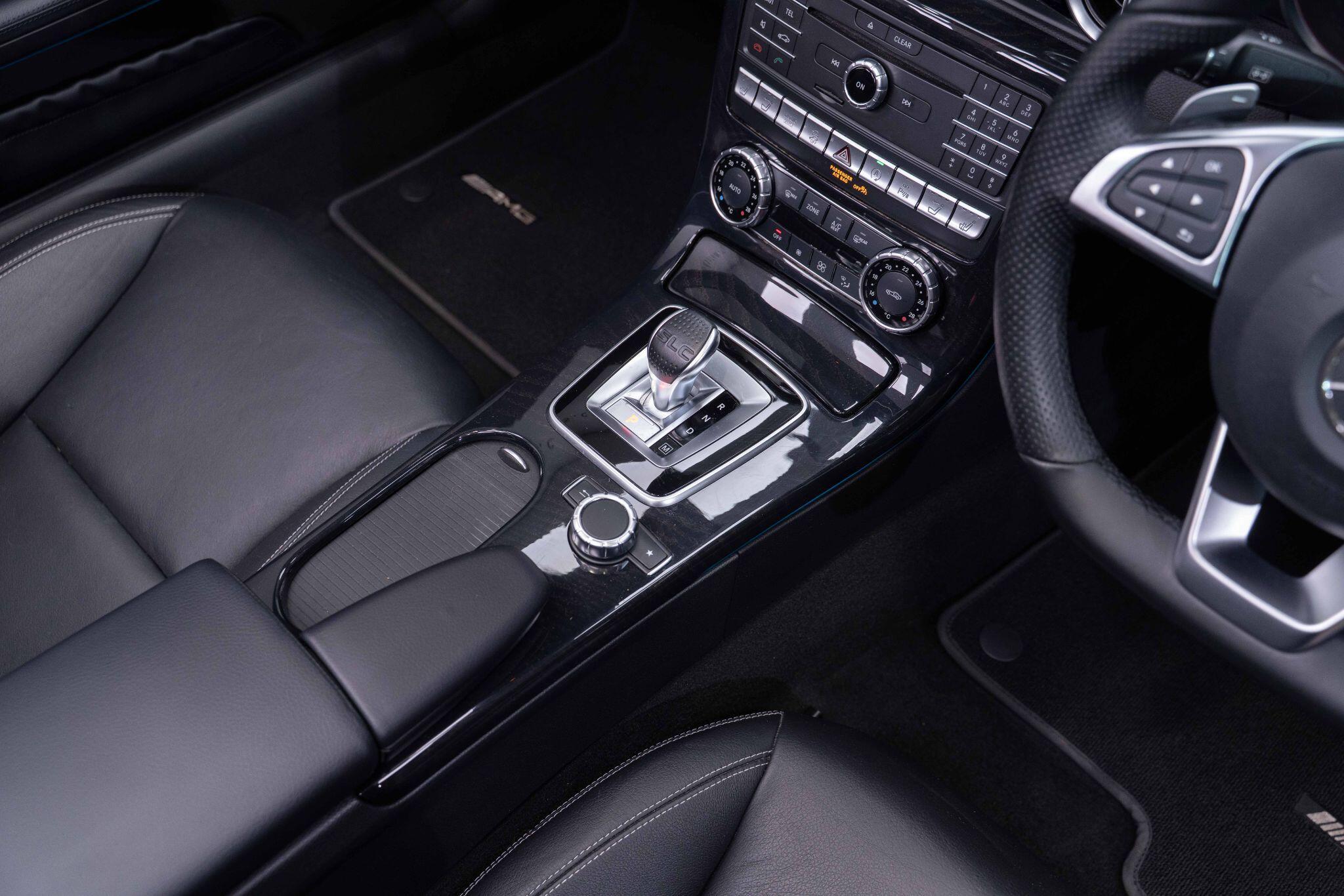 Mercedes SLC - Image 40