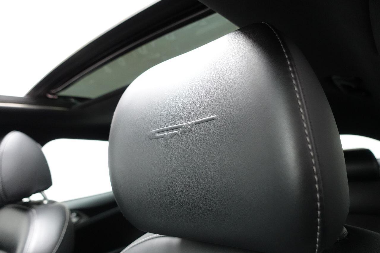 Kia Stinger - Image 18