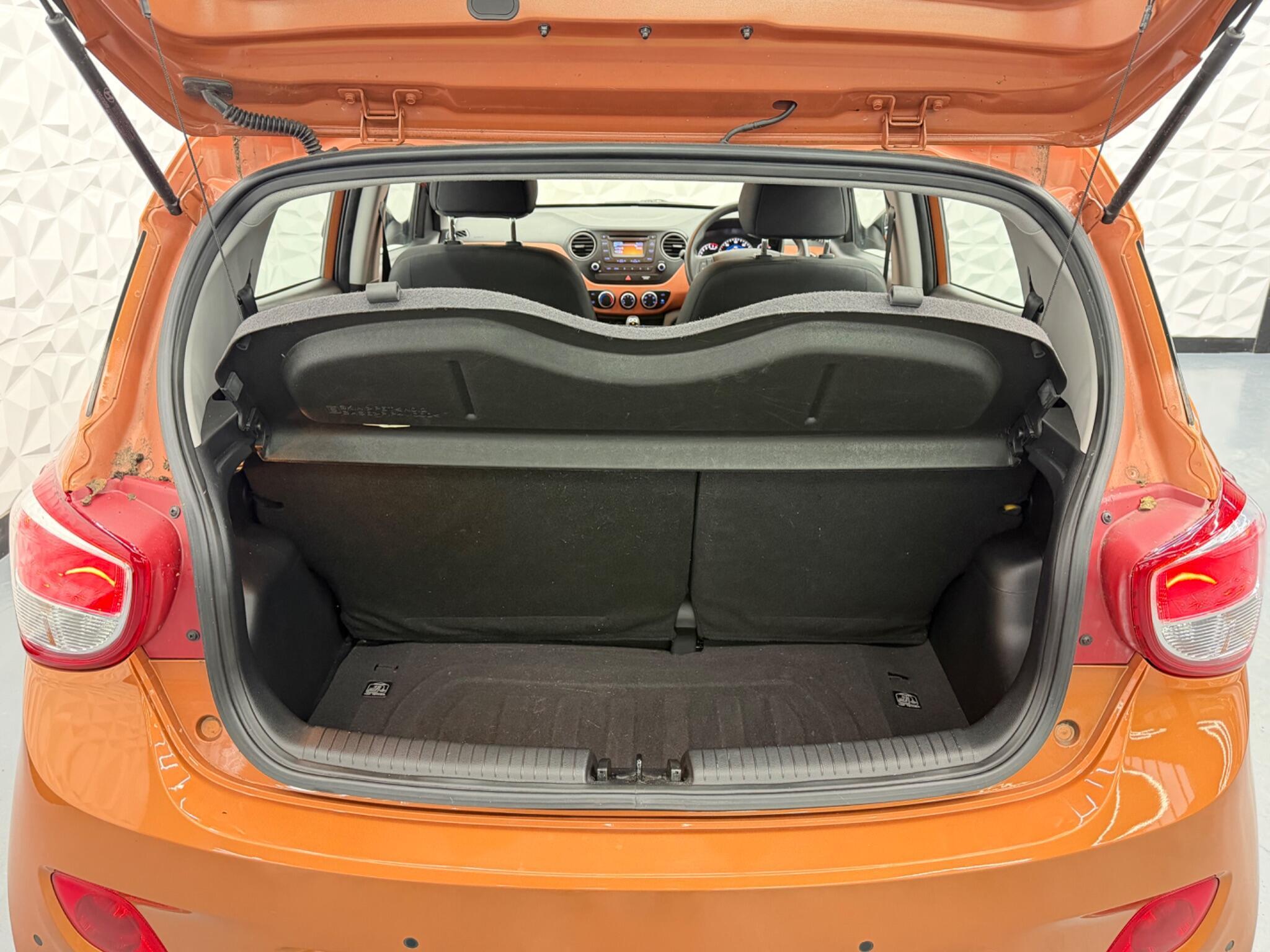 Hyundai i10 - Image 14