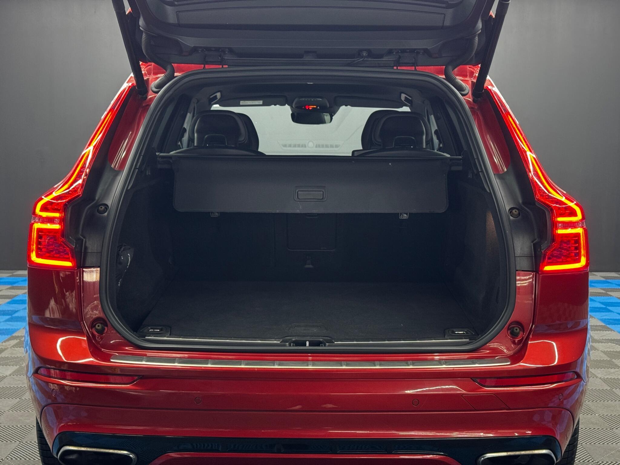 Volvo XC60 - Image 33