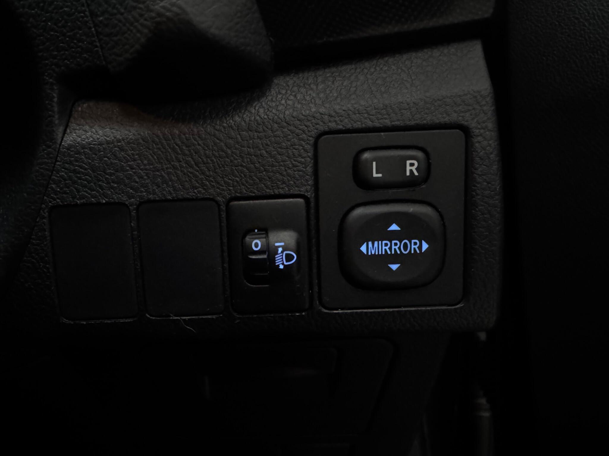 Toyota Auris - Image 20