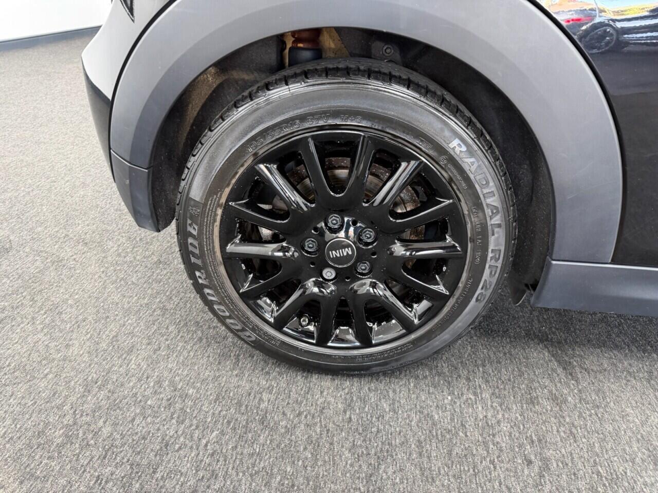 MINI Hatch - Image 12