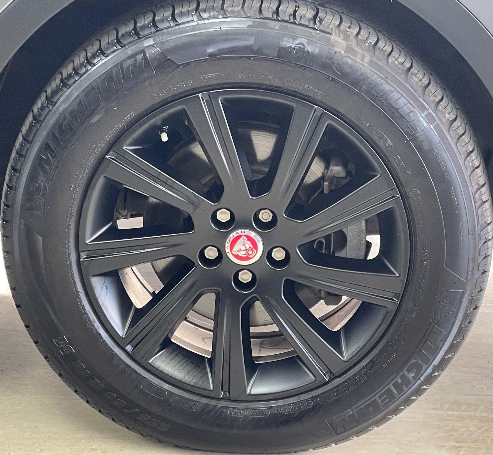 Jaguar E-Pace - Image 13