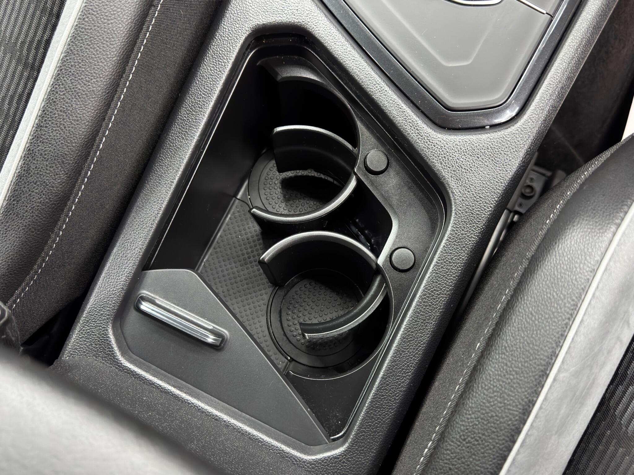 Volkswagen Tiguan - Image 25