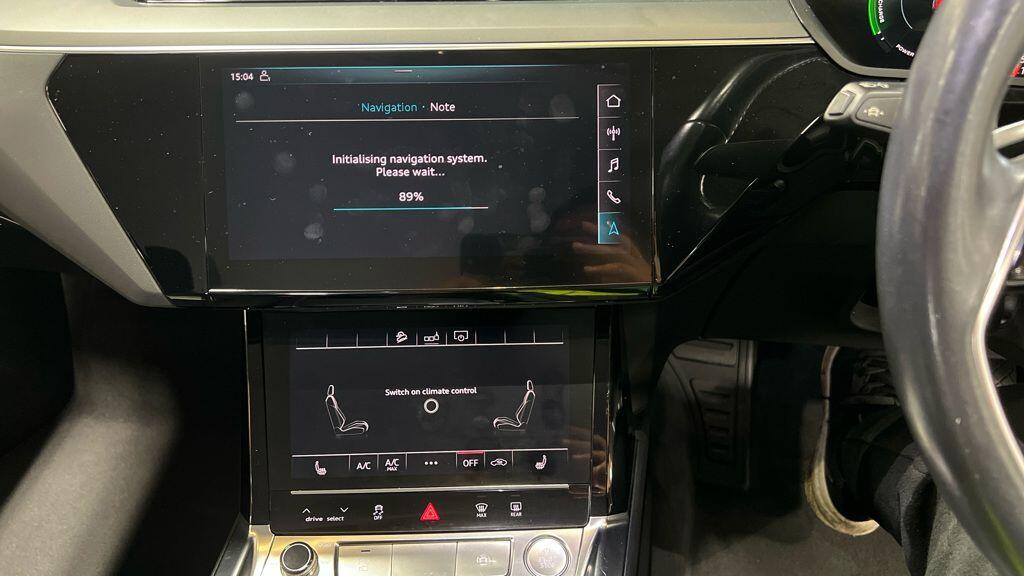 Audi E-Tron - Image 2