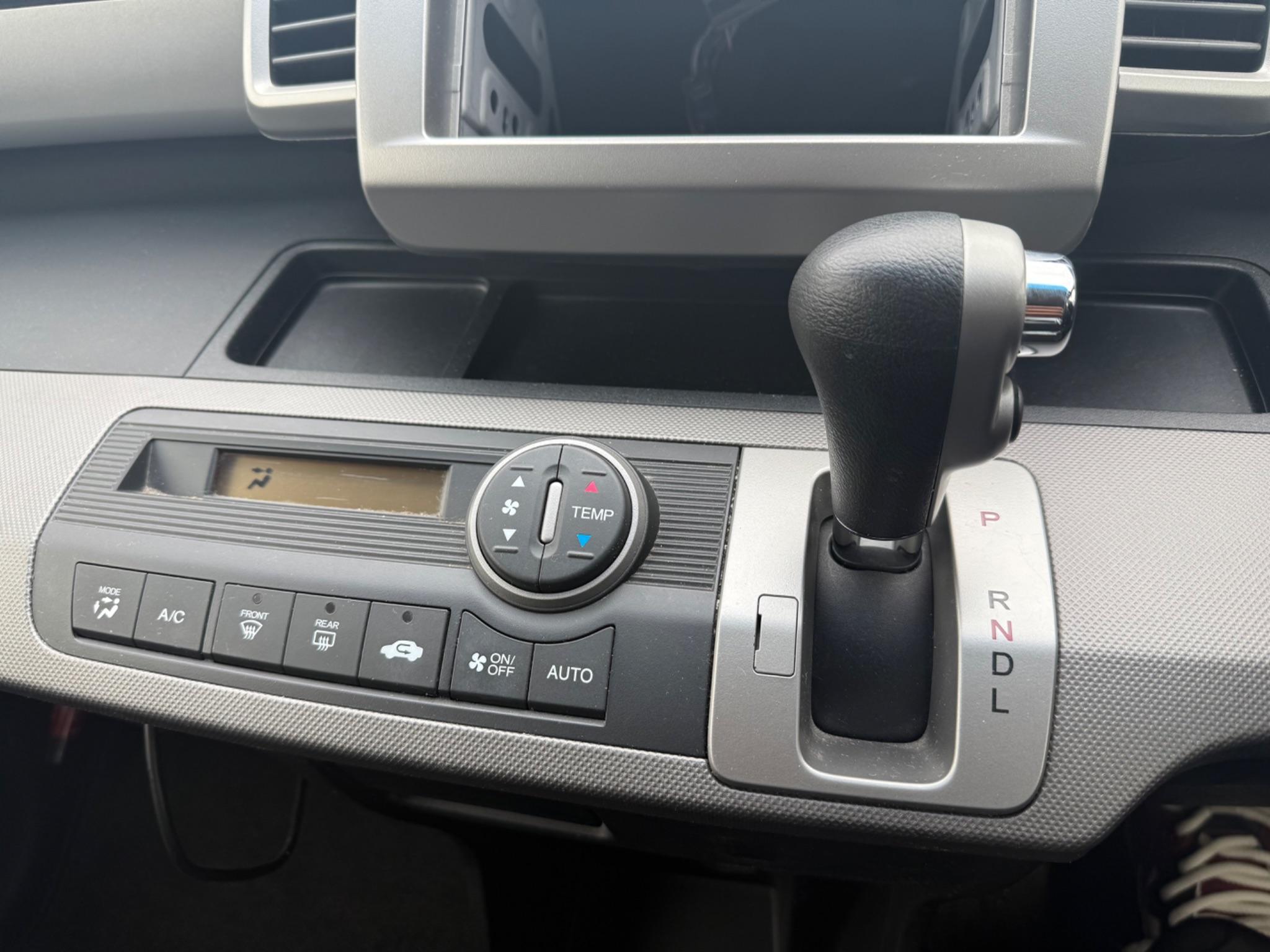 Honda Freed - Image 21