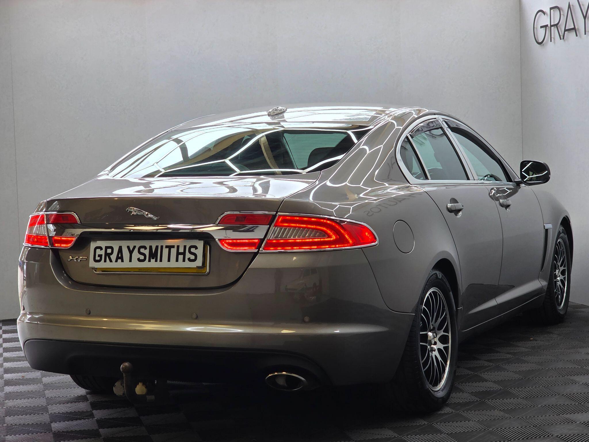 Jaguar XF - Image 6