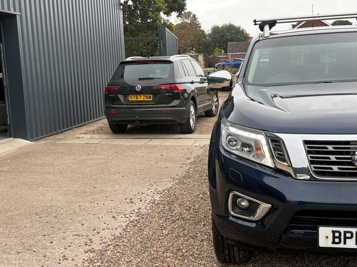 Nissan NAVARA - Image 11