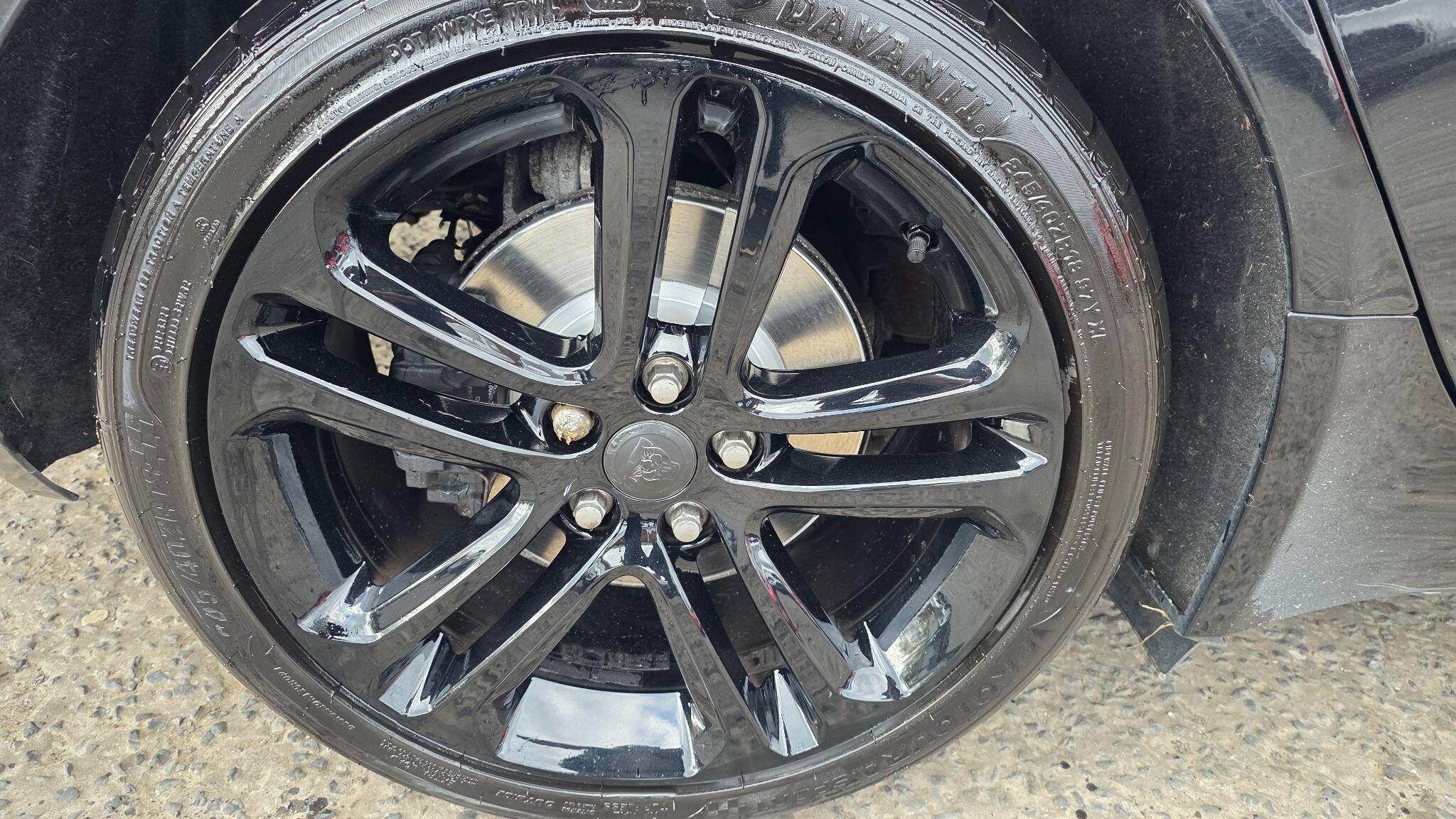 Jaguar XE - Image 60