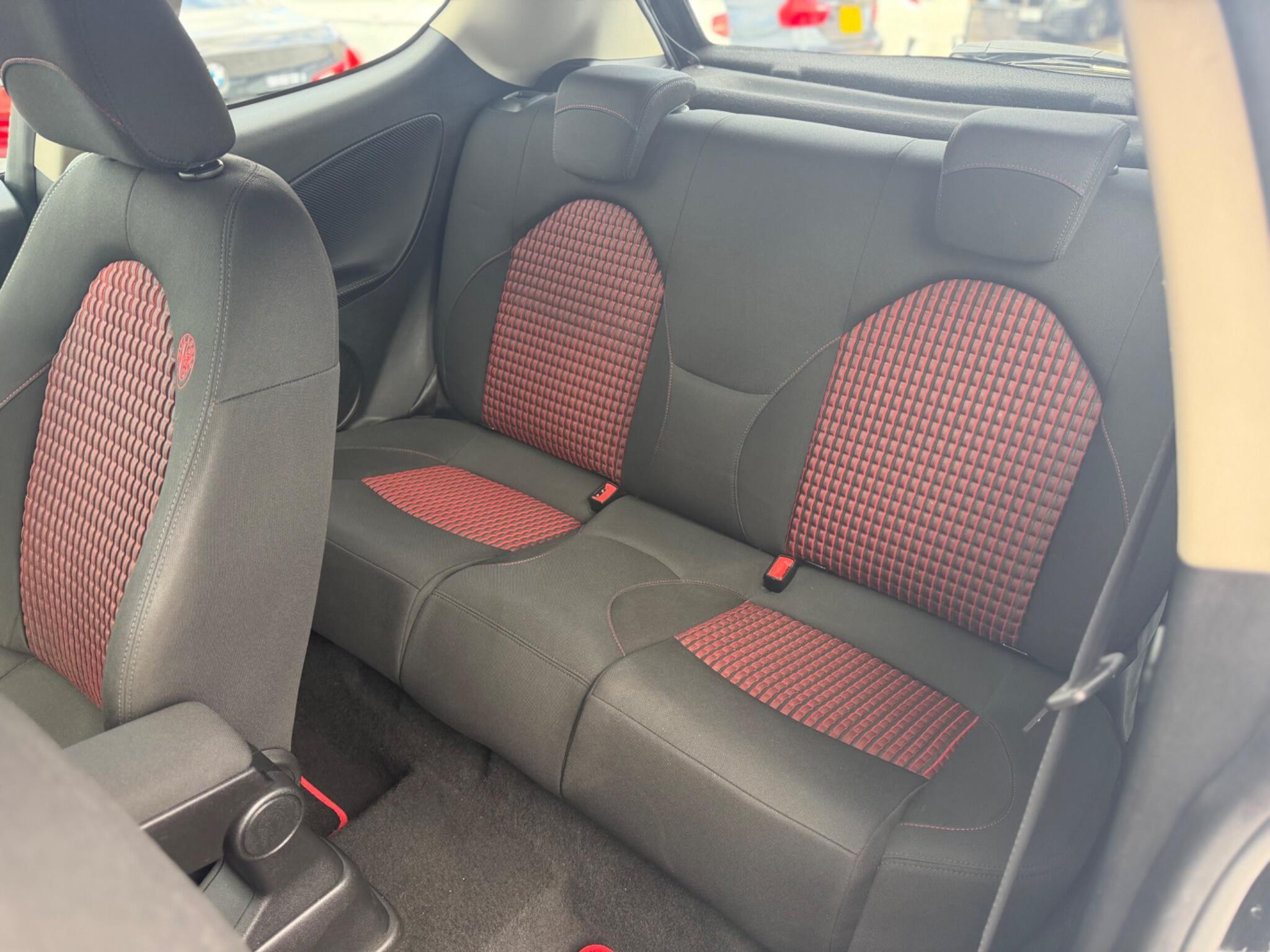 Alfa Romeo MiTo - Image 14