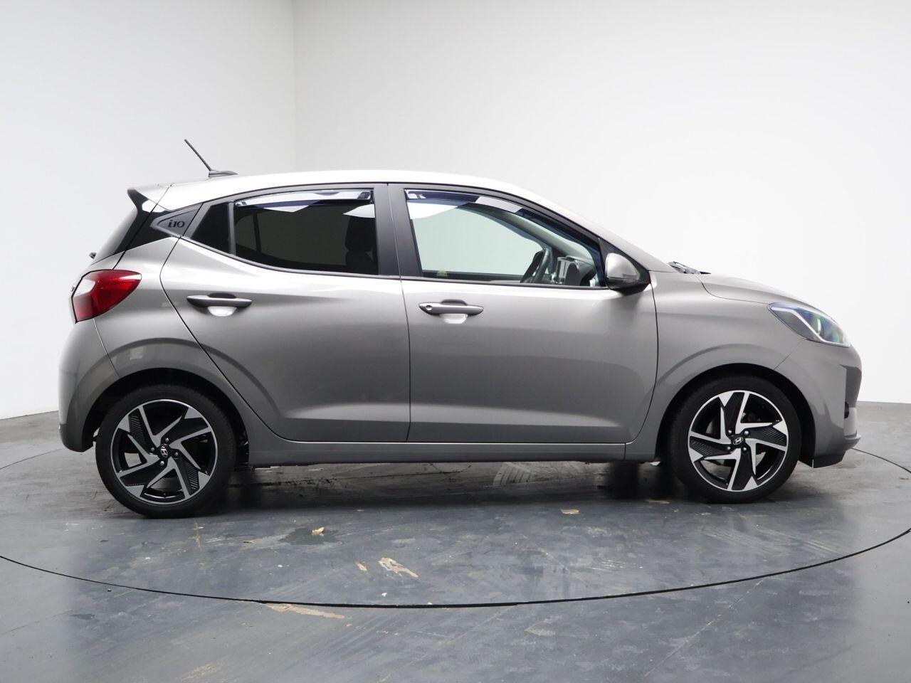 Hyundai i10 - Image 21