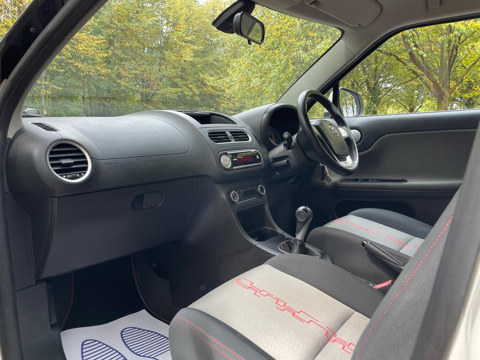MG MG3 - Image 14