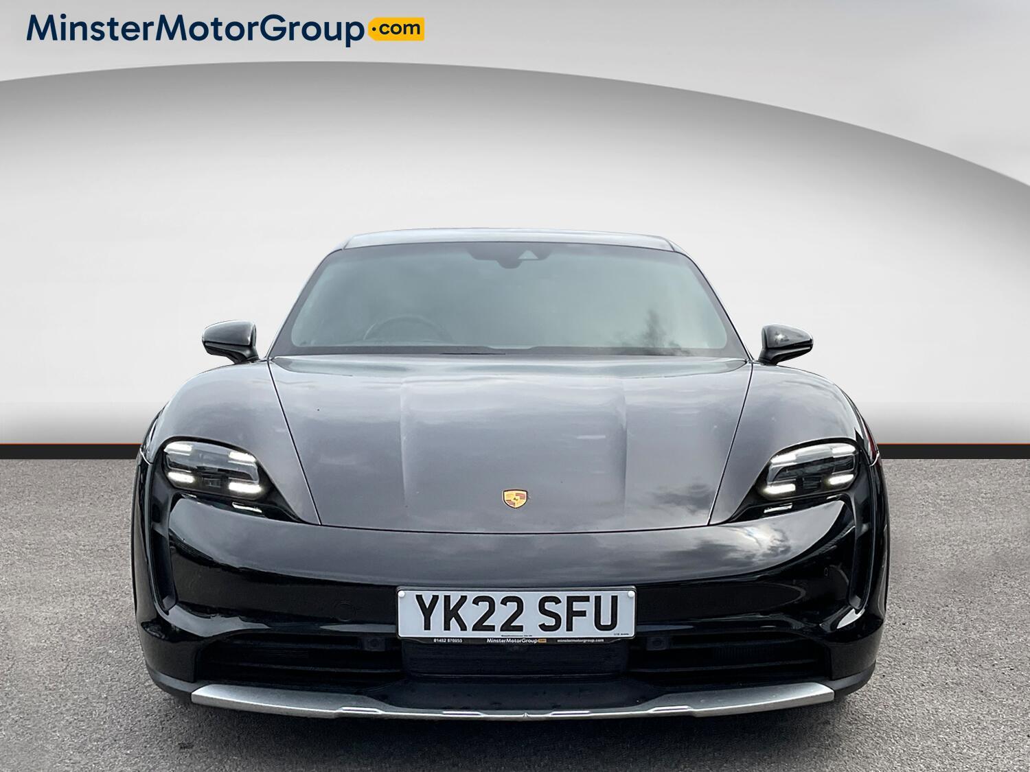 Porsche Taycan - Image 5