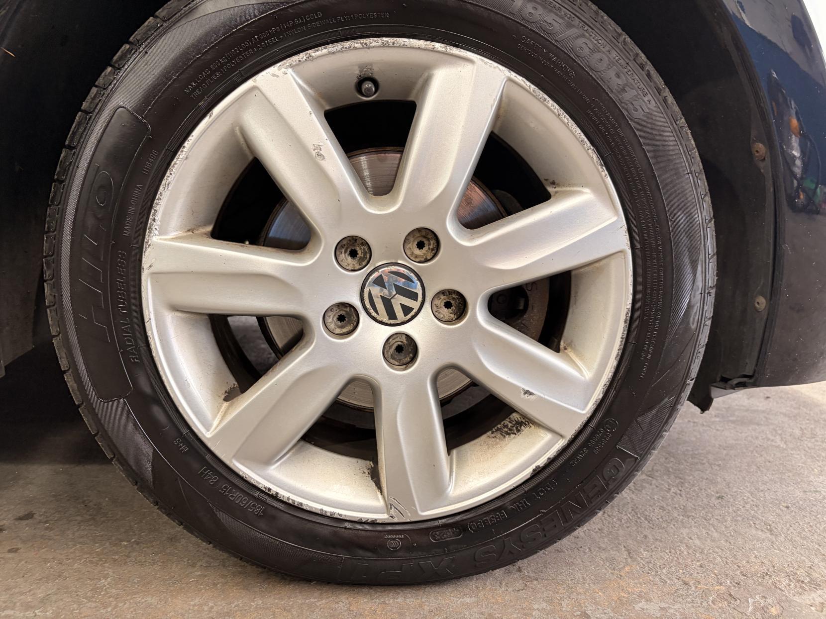 Volkswagen Polo - Image 12