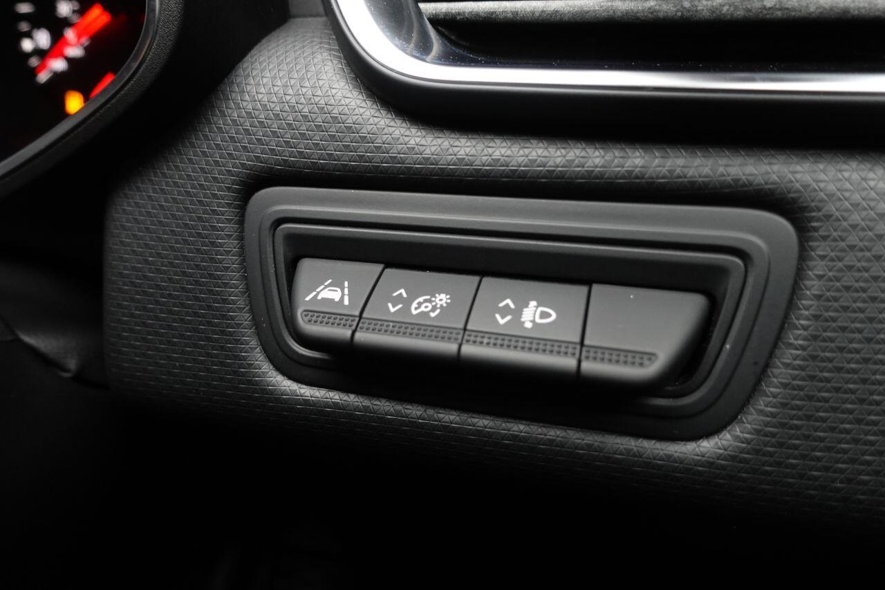 Renault Clio - Image 45
