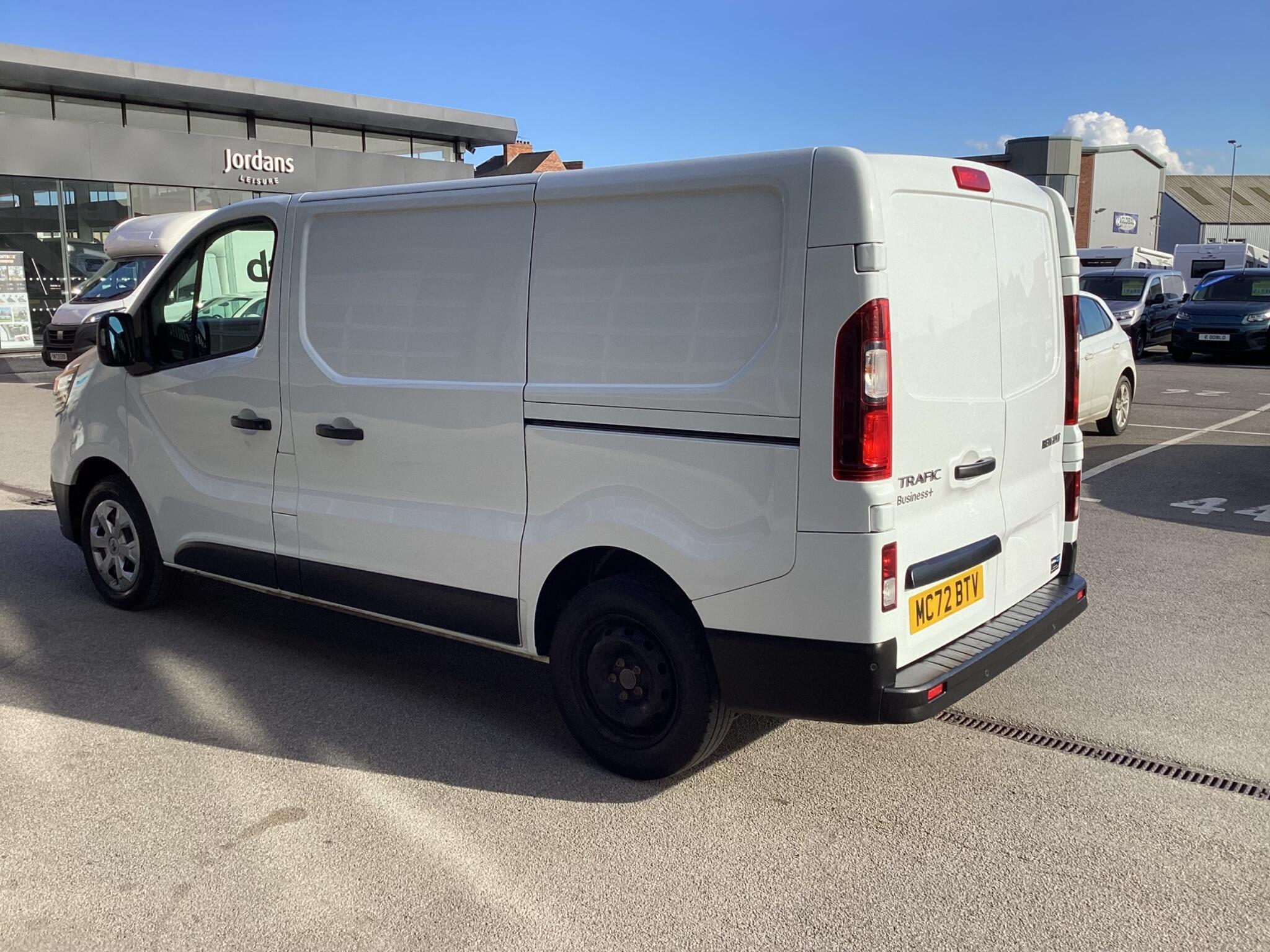 Renault Trafic - Image 5