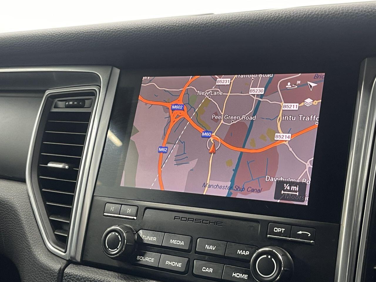 Porsche Macan - Image 6