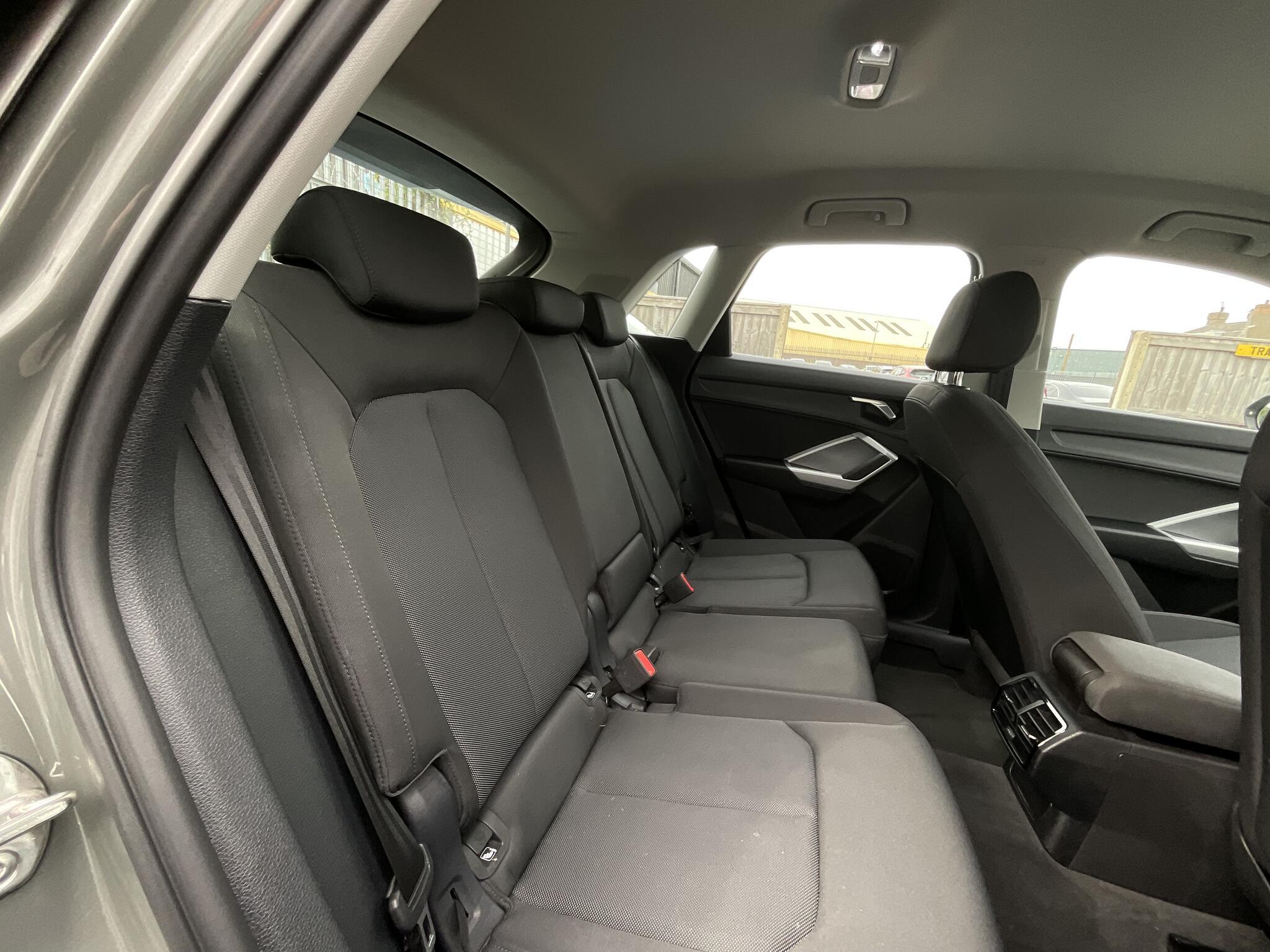Audi Q3 - Image 11
