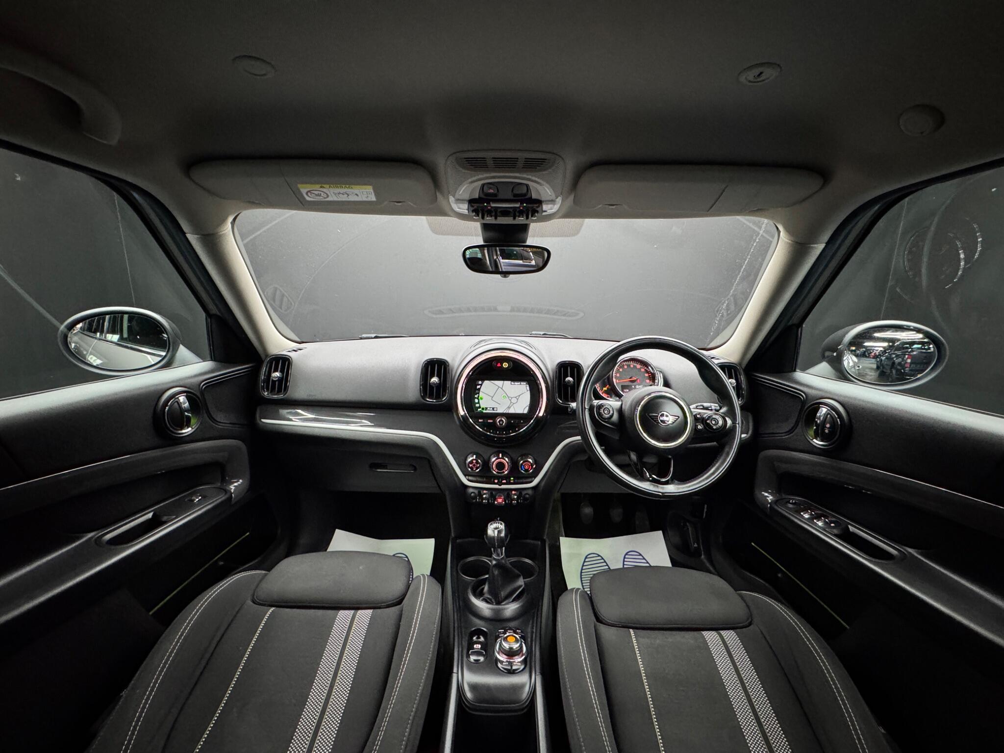 MINI Countryman - Image 17