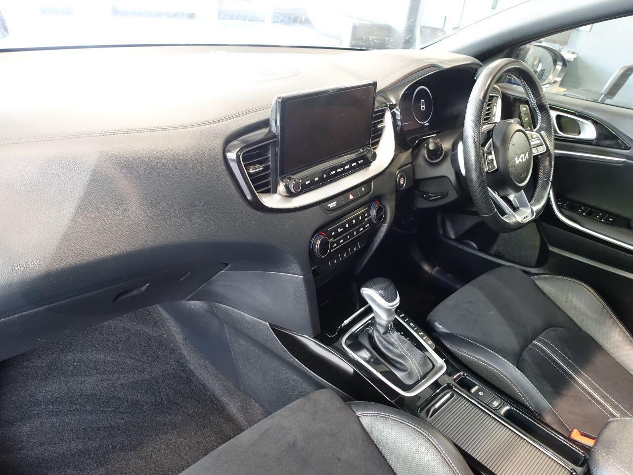 Kia ProCeed - Image 12