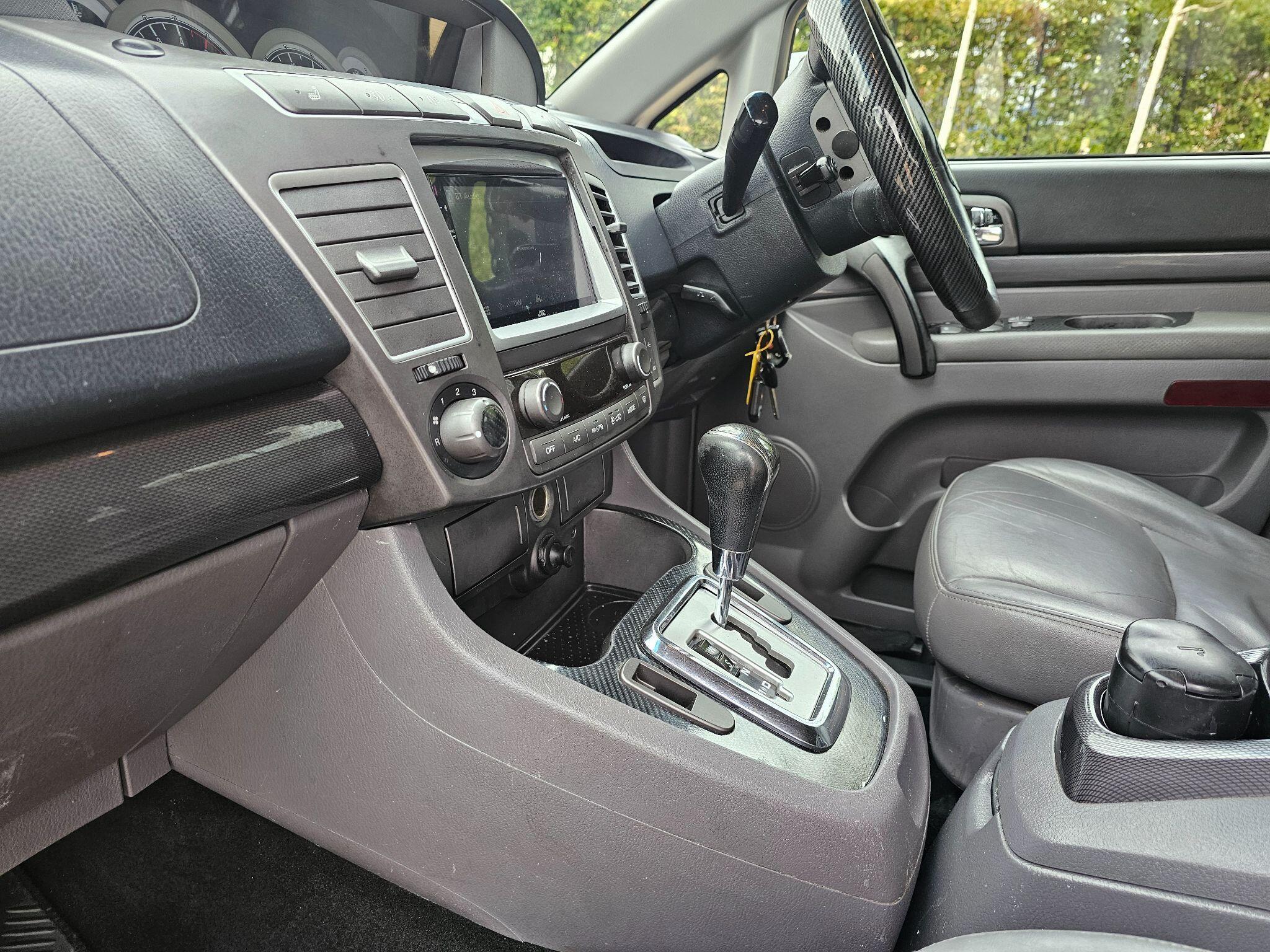 Ssangyong Turismo - Image 16
