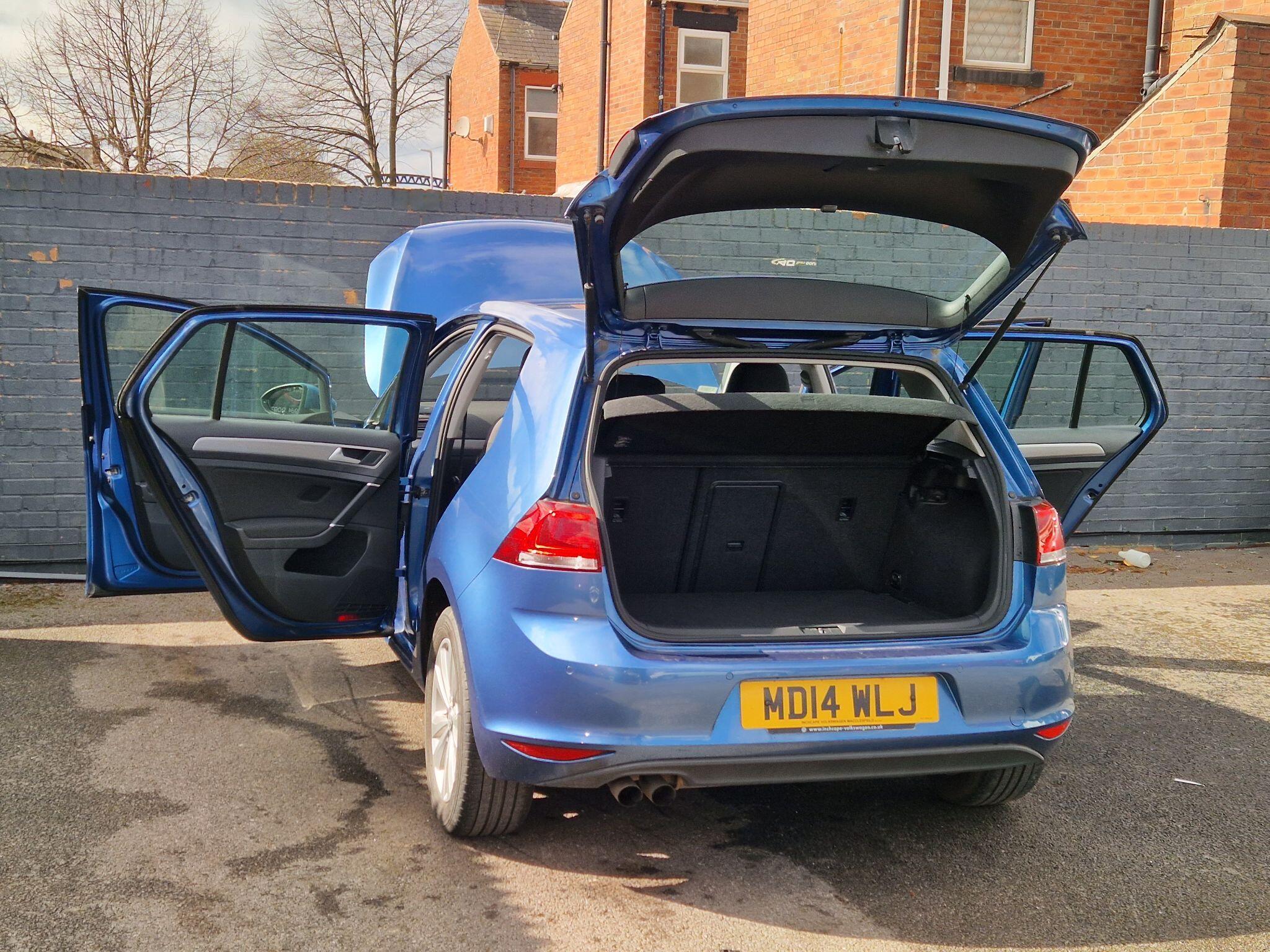 Volkswagen Golf - Image 19