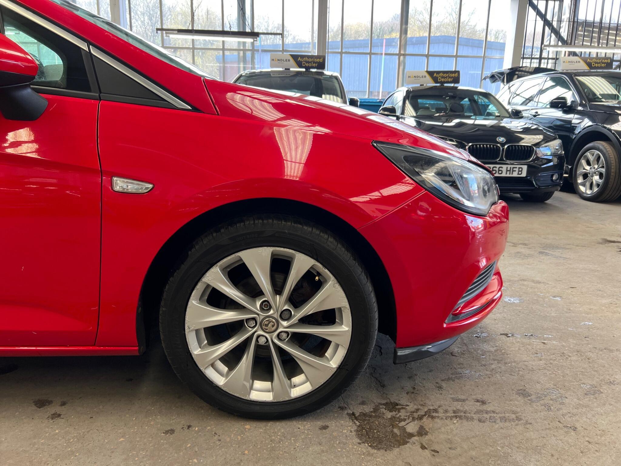 Vauxhall Astra - Image 19