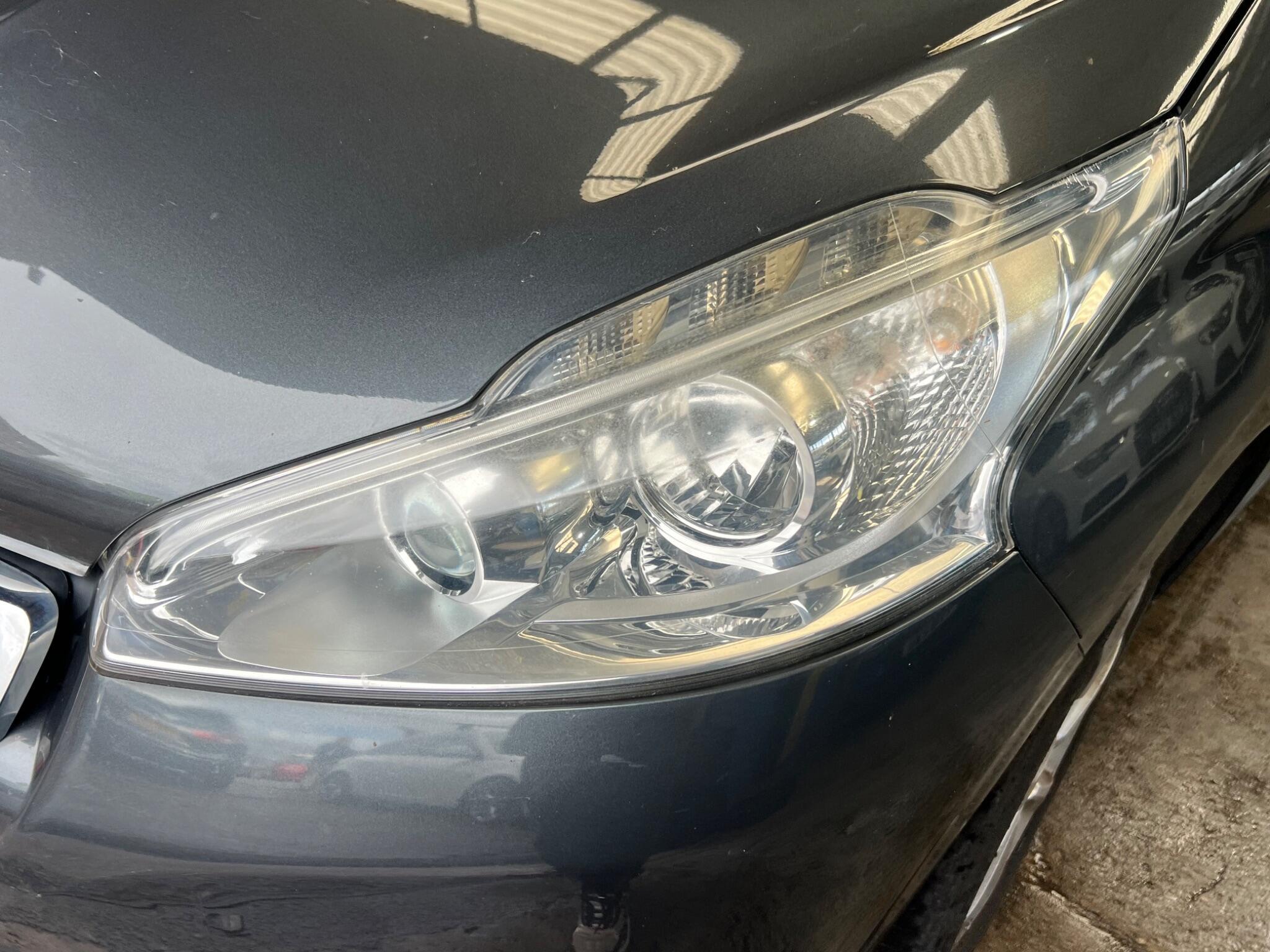 Peugeot 208 - Image 27